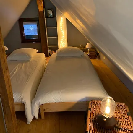 Maisonnette De Charme Avec Piscine Nyaraló *